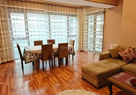 Satılır 3 otaqlı mənzil 115 m²