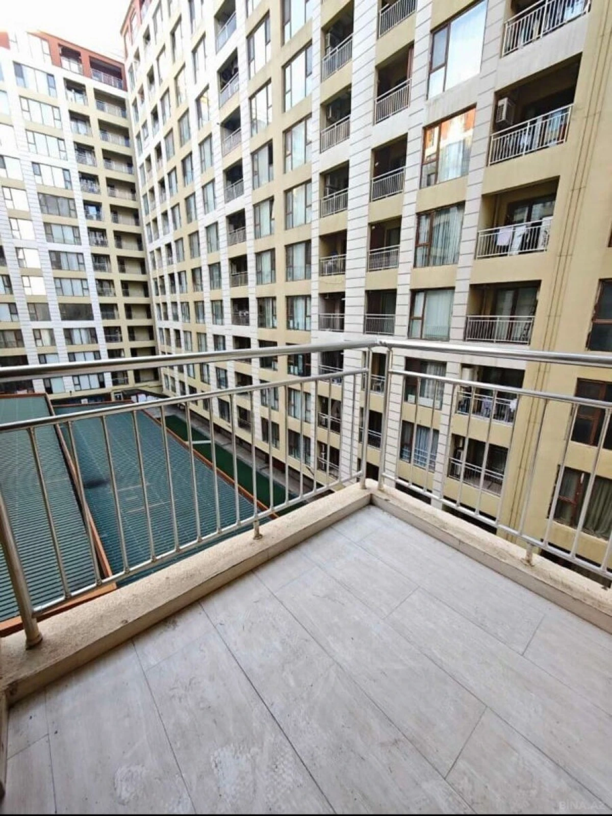 Satılır 3 otaqlı mənzil 115 m²