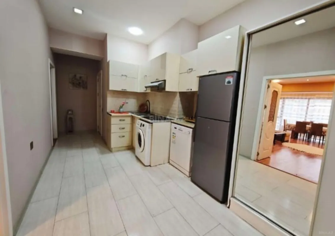 Satılır 3 otaqlı mənzil 115 m²