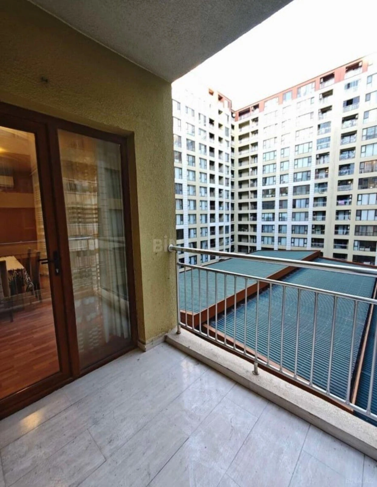 Satılır 3 otaqlı mənzil 115 m²