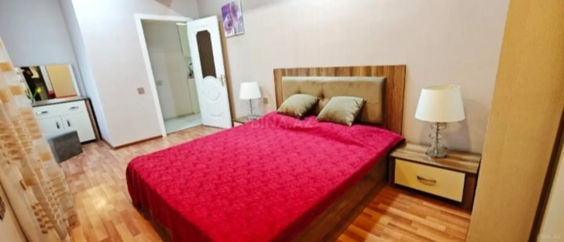 Satılır 3 otaqlı mənzil 115 m²