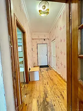 Satılır 2 otaqlı mənzil 70 m²