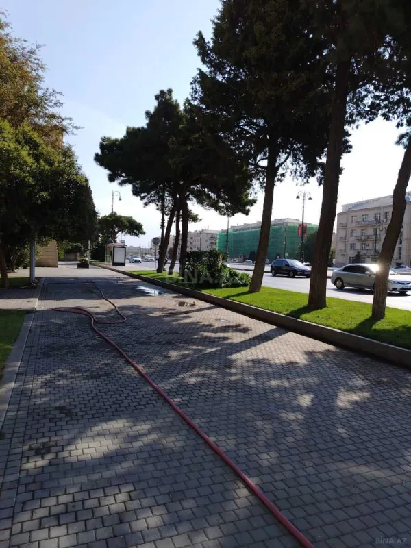 Kirayə verilir 3 otaqlı mənzil 152 m²