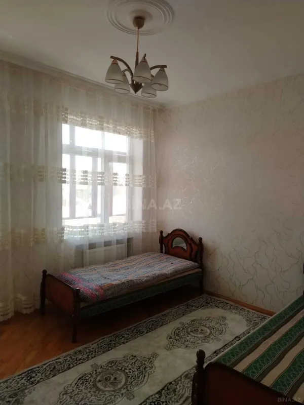 Kirayə verilir 3 otaqlı mənzil 152 m²