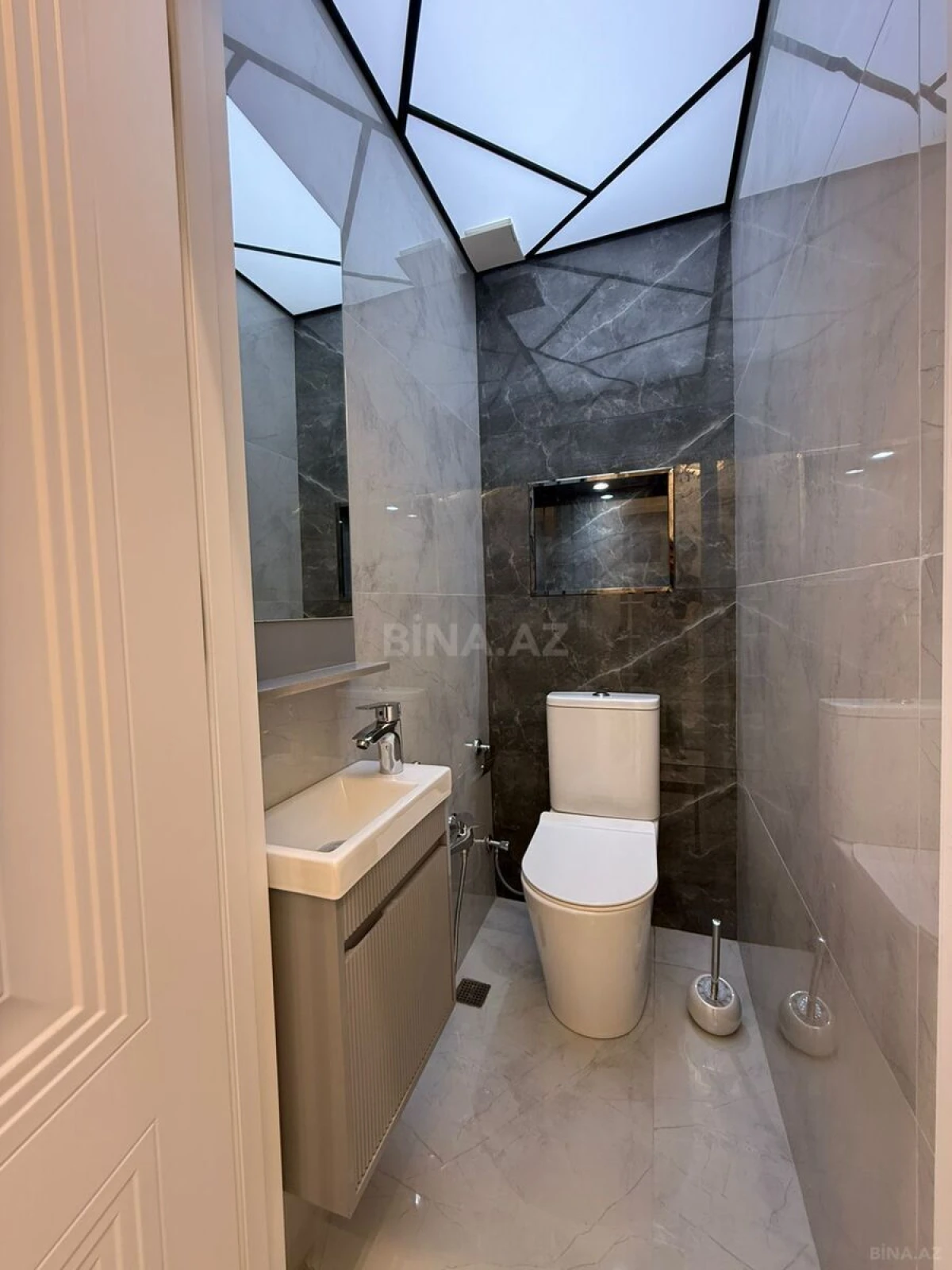 Satılır 3 otaqlı mənzil 70 m²