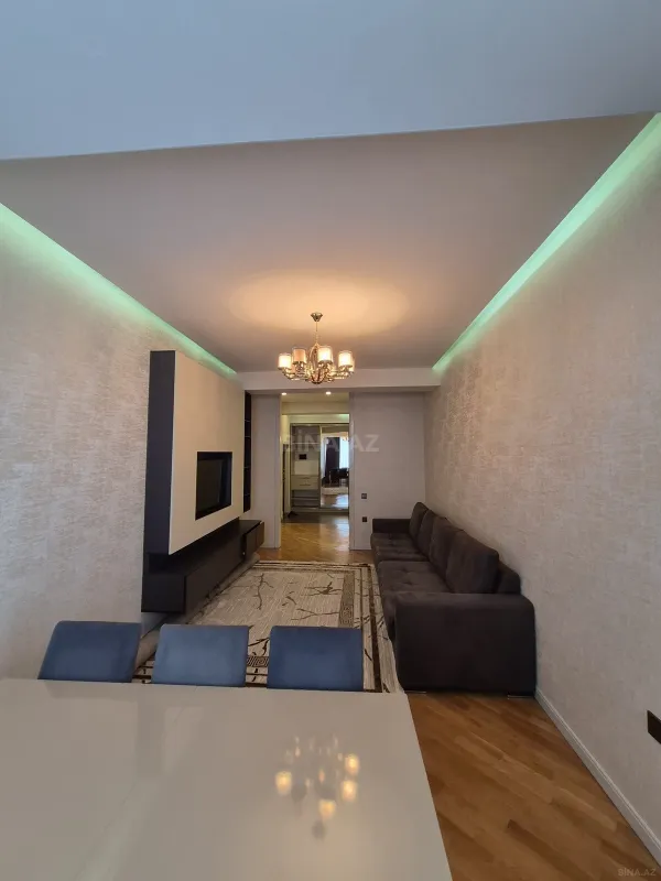 Satılır 2 otaqlı mənzil 76 m²
