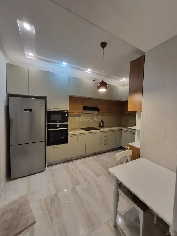 Satılır 2 otaqlı mənzil 76 m²