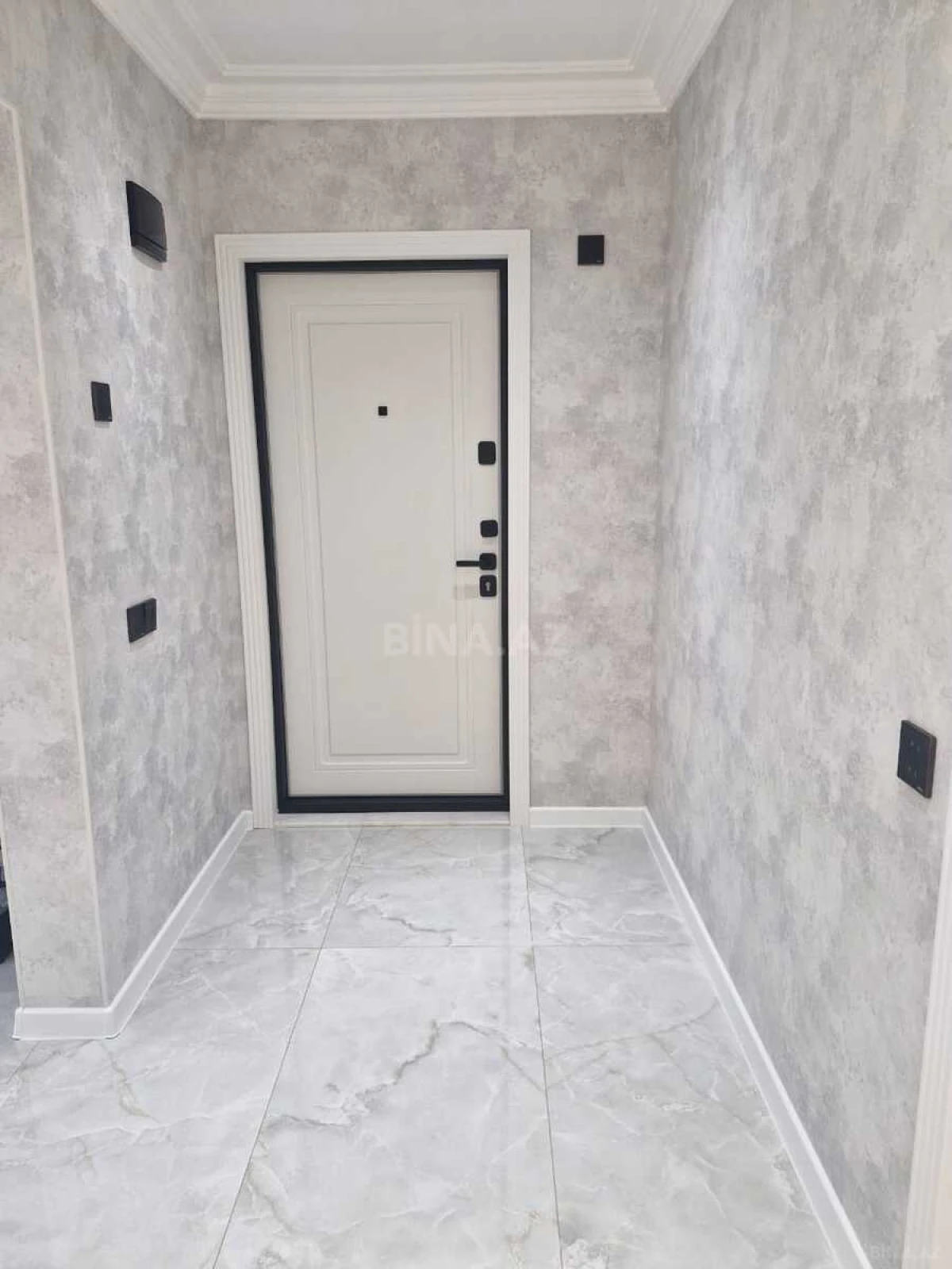 Satılır 4 otaqlı mənzil 85 m²