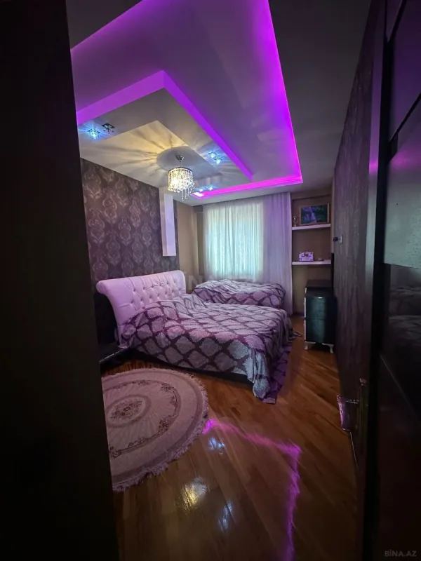 Satılır 3 otaqlı mənzil 127 m²