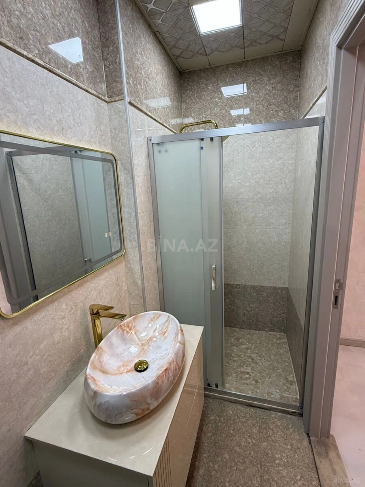 Satılır 3 otaqlı mənzil 90 m²