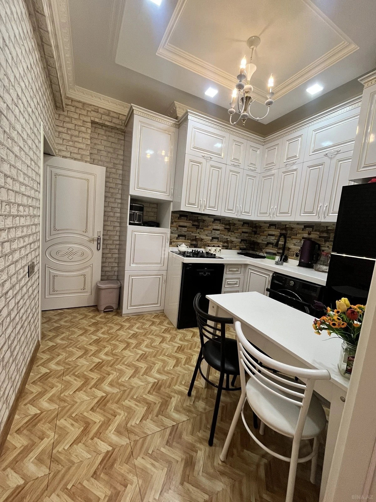 Satılır 2 otaqlı mənzil 51 m²