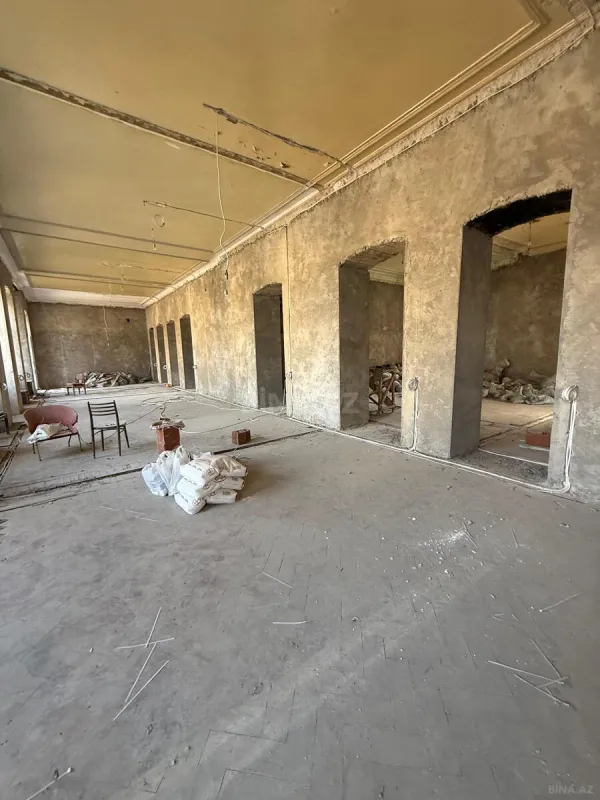 Satılır 10 otaqlı mənzil 360 m²