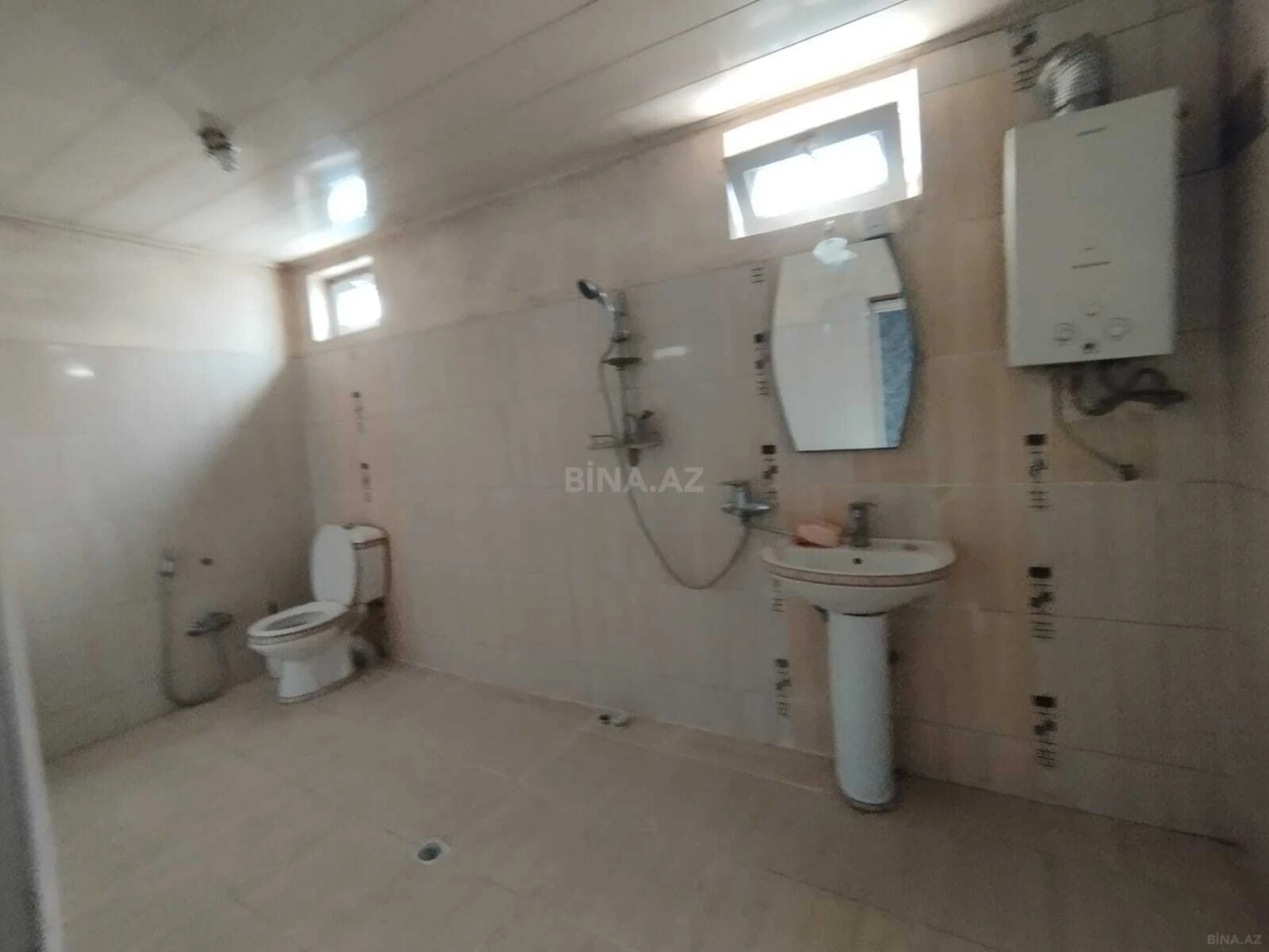 Satılır 7 otaqlı həyət evi 220 m²
