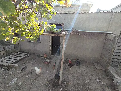 Satılır 7 otaqlı həyət evi 220 m²