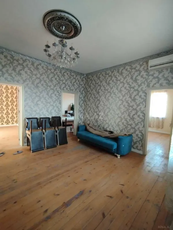 Satılır 7 otaqlı həyət evi 220 m²