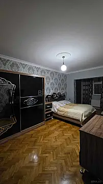 Satılır 4 otaqlı mənzil 100 m²