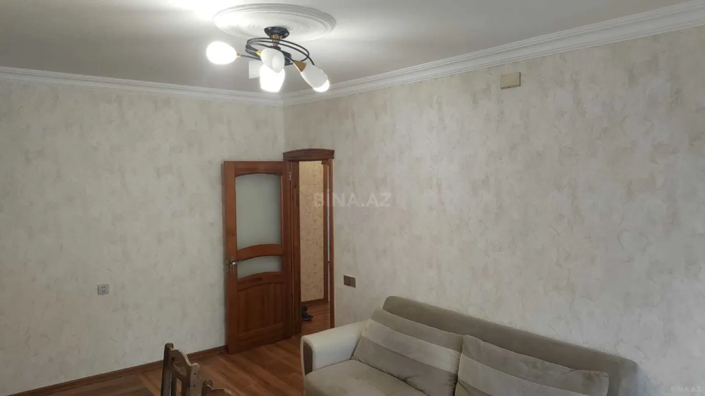 Satılır 2 otaqlı mənzil 60 m²