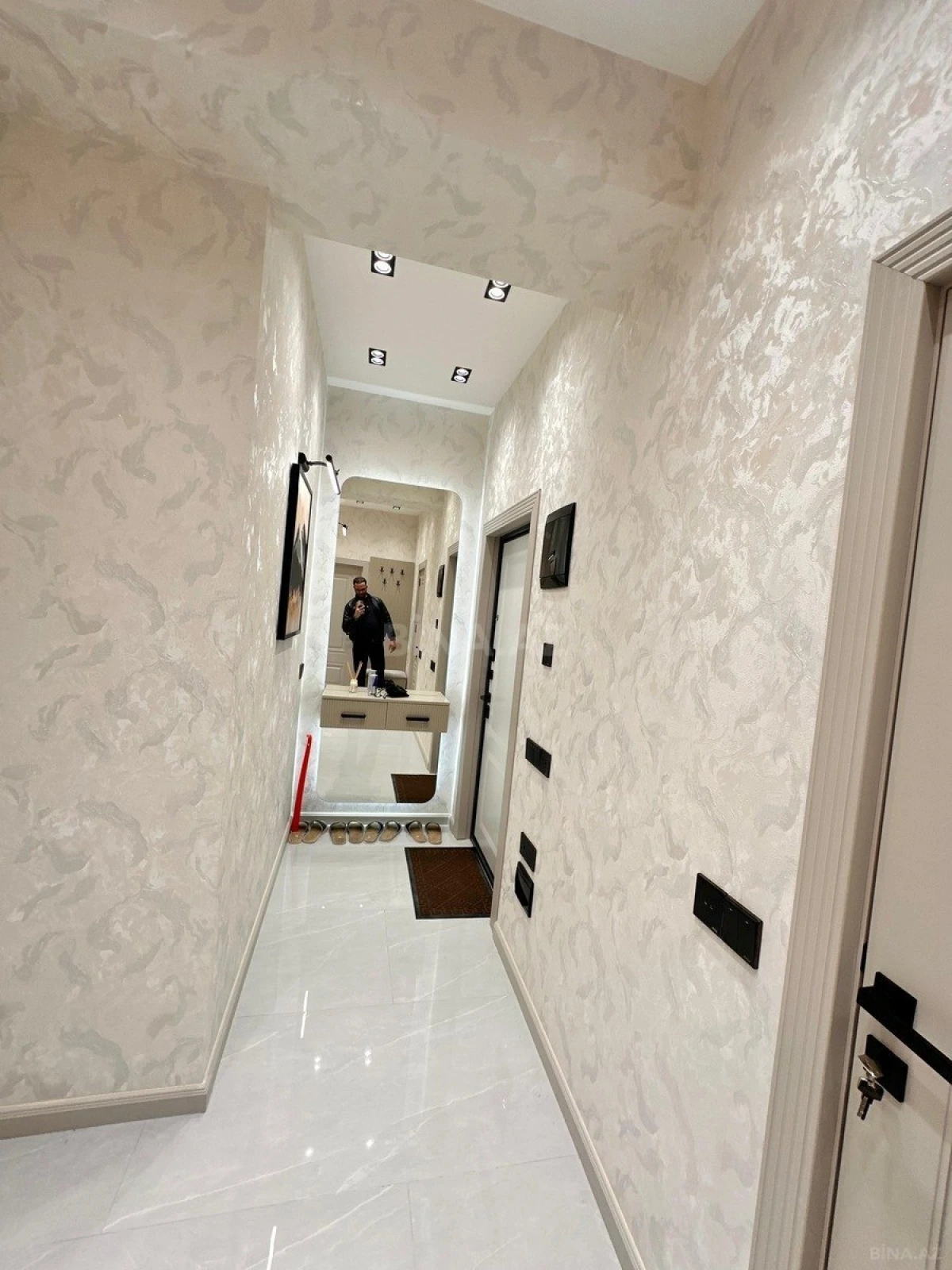 Satılır 2 otaqlı mənzil 80 m²