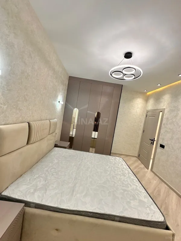 Satılır 2 otaqlı mənzil 80 m²