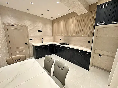 Satılır 2 otaqlı mənzil 80 m²