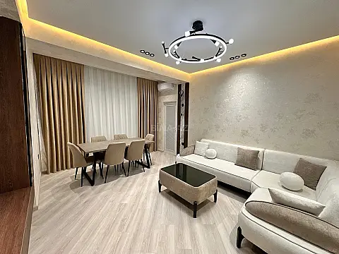 Satılır 2 otaqlı mənzil 80 m²