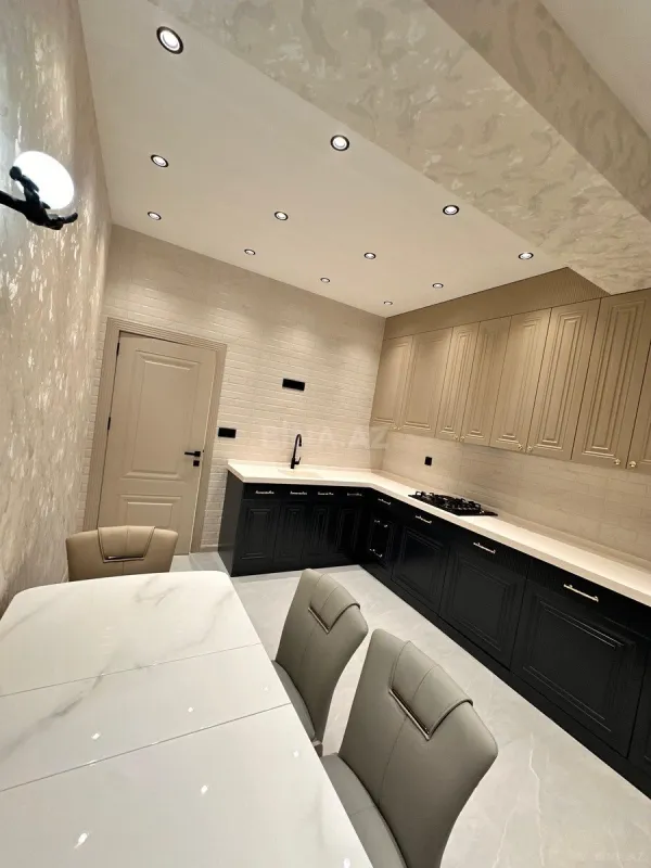 Satılır 2 otaqlı mənzil 80 m²