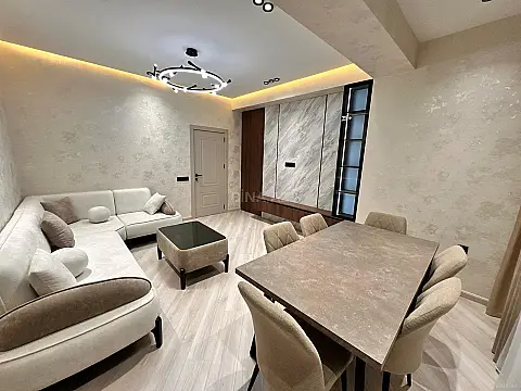 Satılır 2 otaqlı mənzil 80 m²