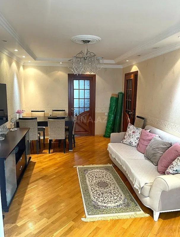 Satılır 3 otaqlı mənzil 80 m²