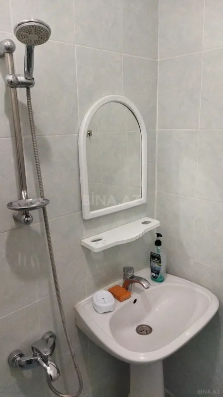 Kirayə verilir 2 otaqlı mənzil 40 m²