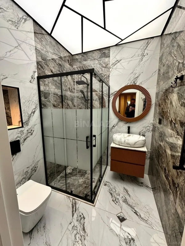 Satılır 2 otaqlı mənzil 67 m²