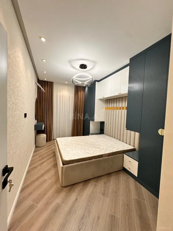 Satılır 2 otaqlı mənzil 67 m²
