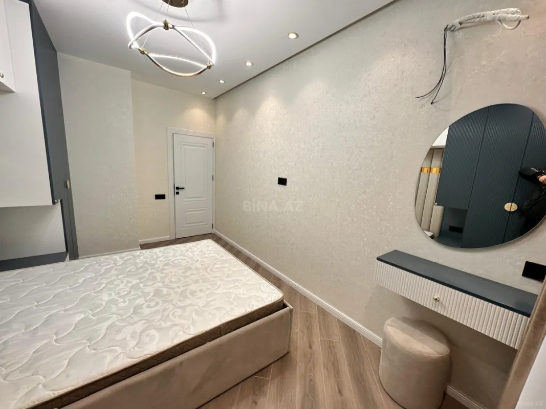 Satılır 2 otaqlı mənzil 67 m²