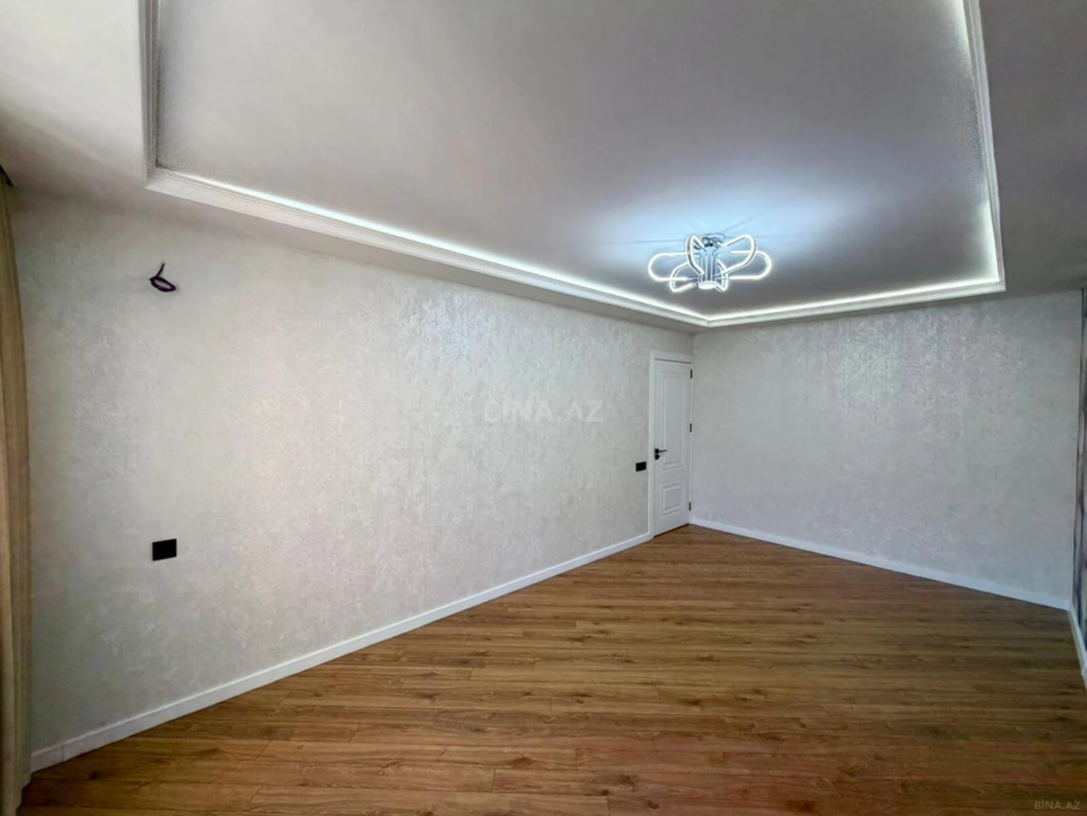Satılır 3 otaqlı mənzil 75 m²