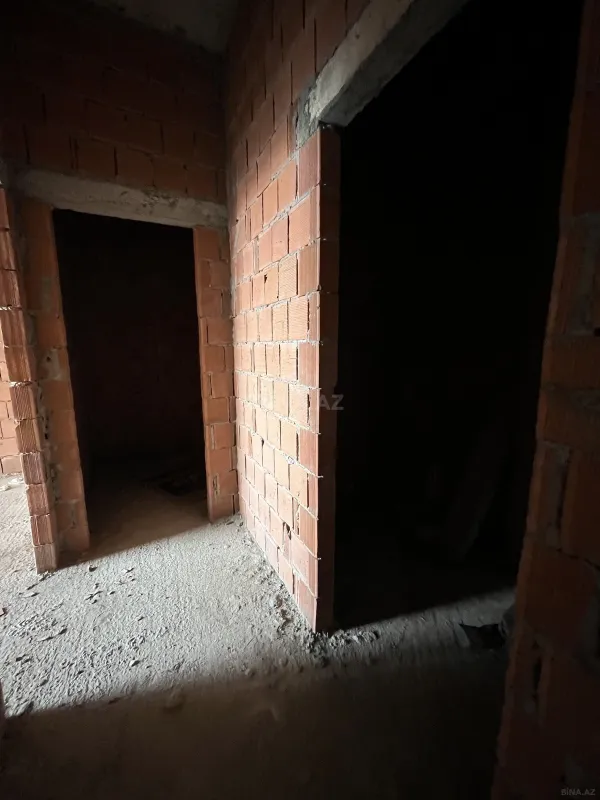 Satılır 3 otaqlı mənzil 112 m²