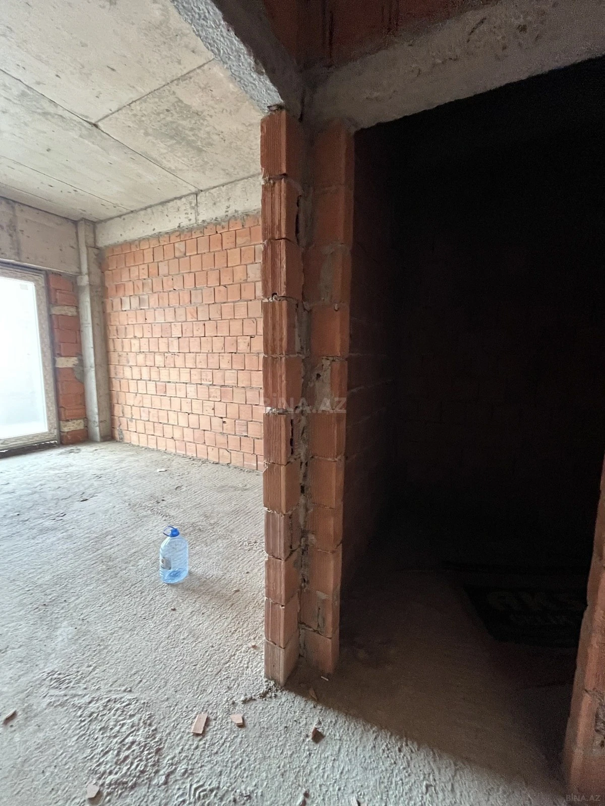 Satılır 3 otaqlı mənzil 112 m²