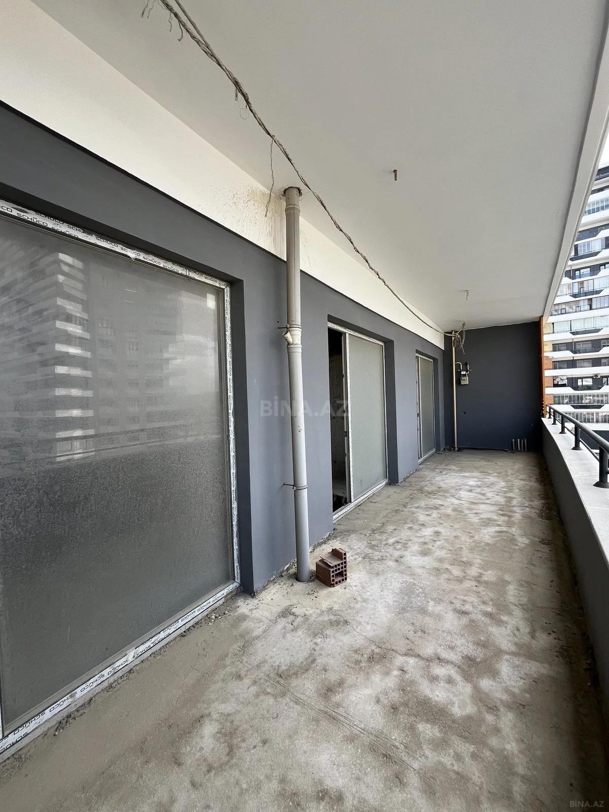 Satılır 3 otaqlı mənzil 112 m²