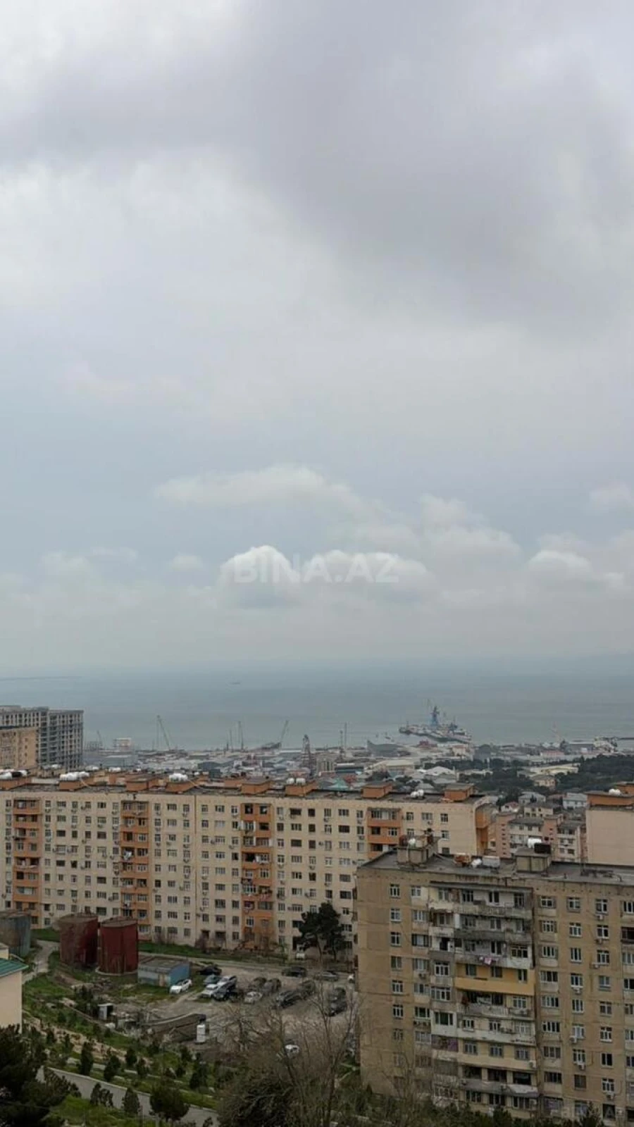 Kirayə verilir 2 otaqlı mənzil 60 m²