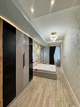 Satılır 3 otaqlı mənzil 113 m²