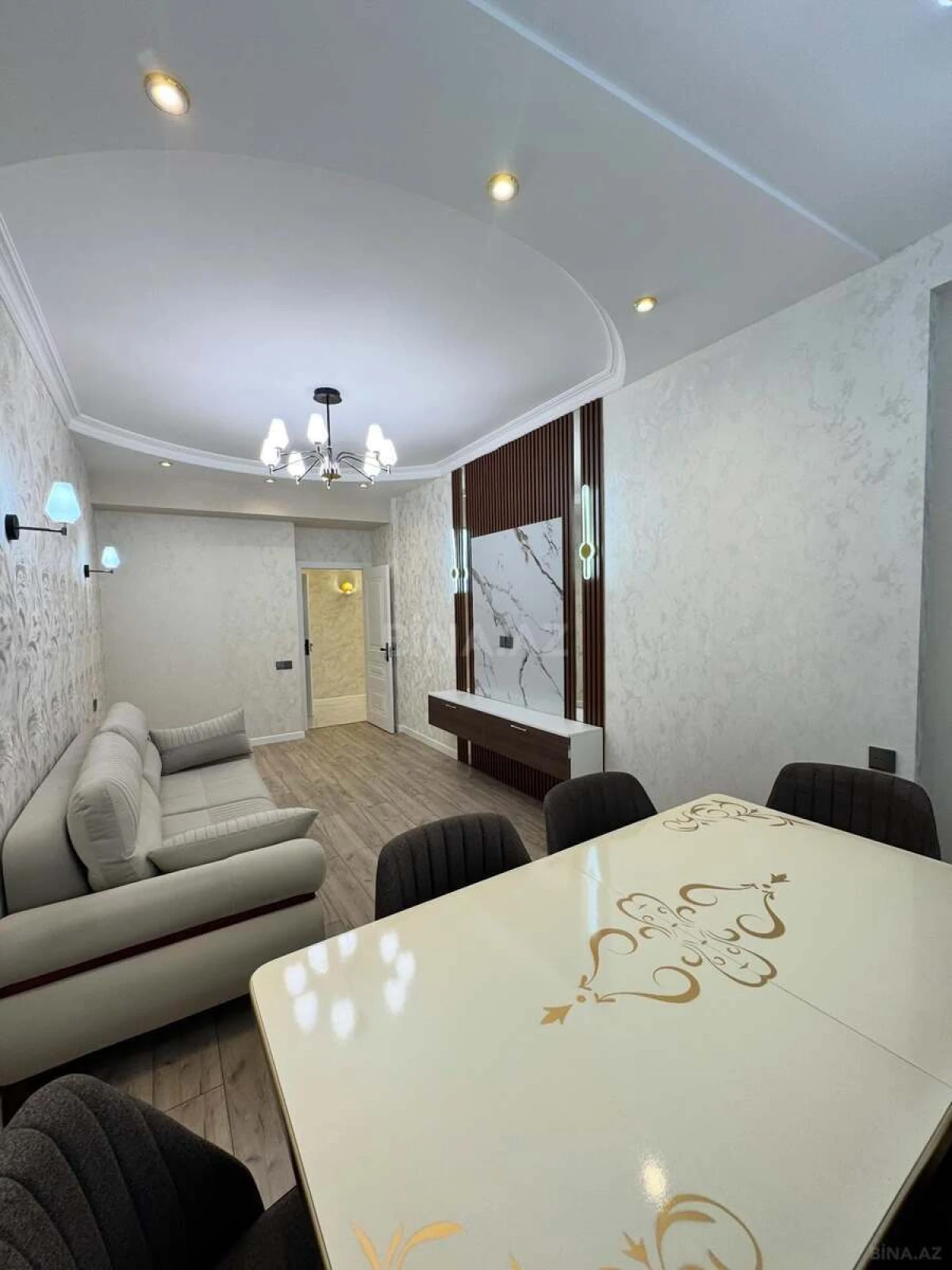 Satılır 3 otaqlı mənzil 113 m²