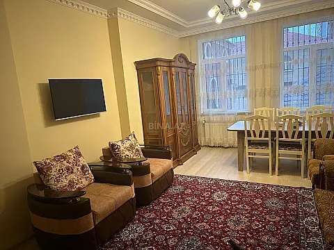 Kirayə verilir 3 otaqlı mənzil 110 m²