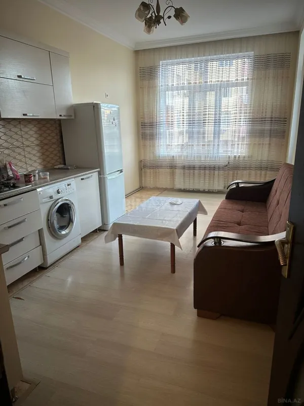 Kirayə verilir 3 otaqlı mənzil 110 m²