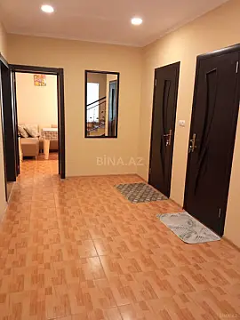 Satılır 5 otaqlı həyət evi 200 m²