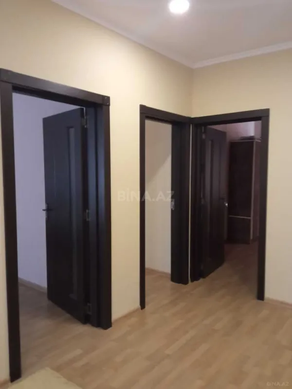 Satılır 5 otaqlı həyət evi 200 m²