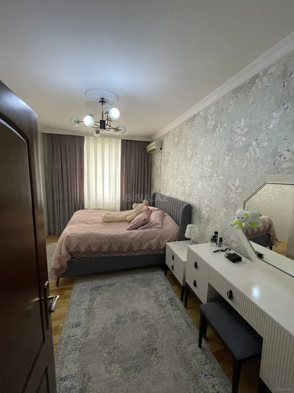 Satılır 3 otaqlı mənzil 71.1 m²