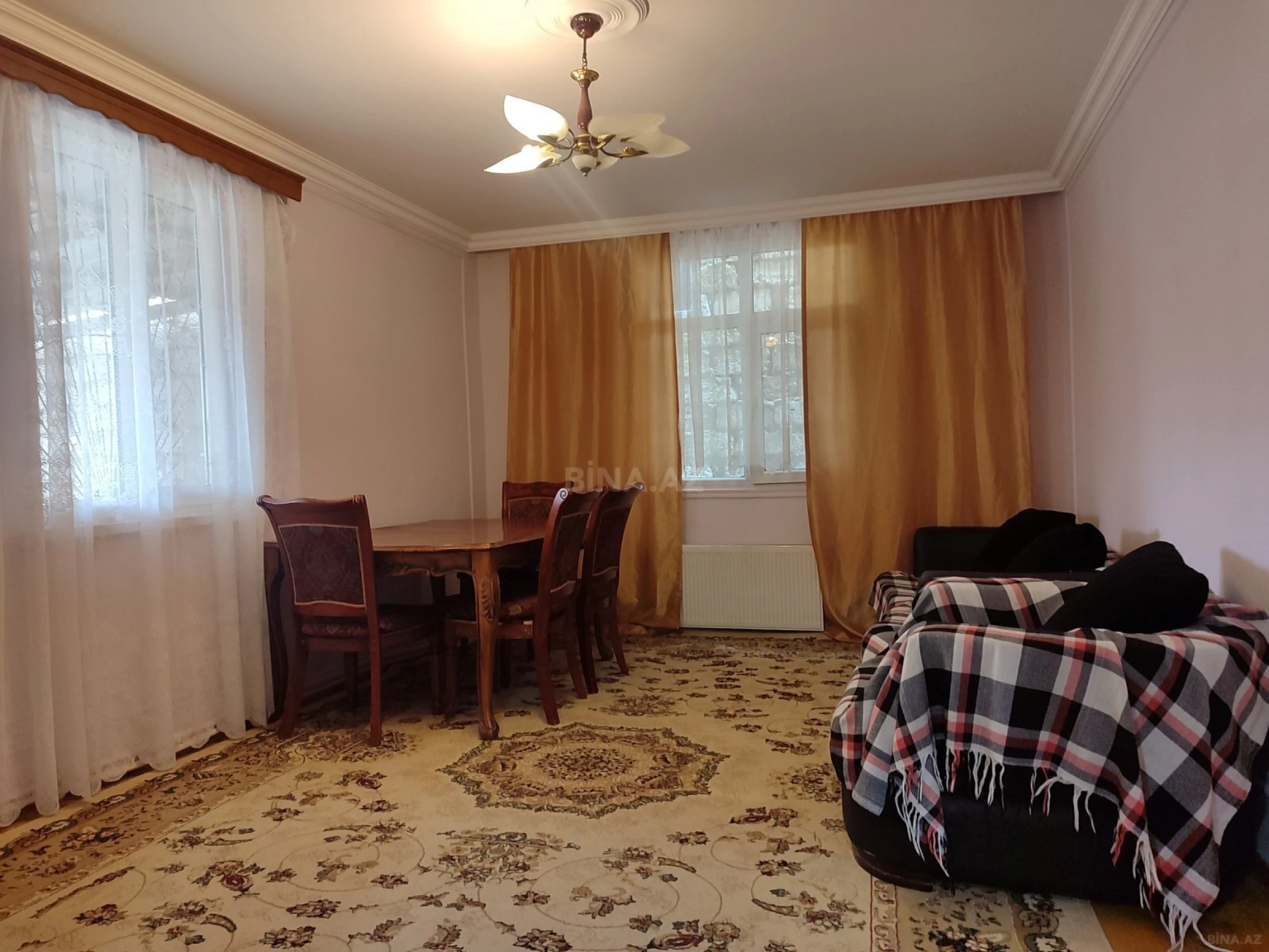 Kirayə verilir 2 otaqlı həyət evi 75 m²