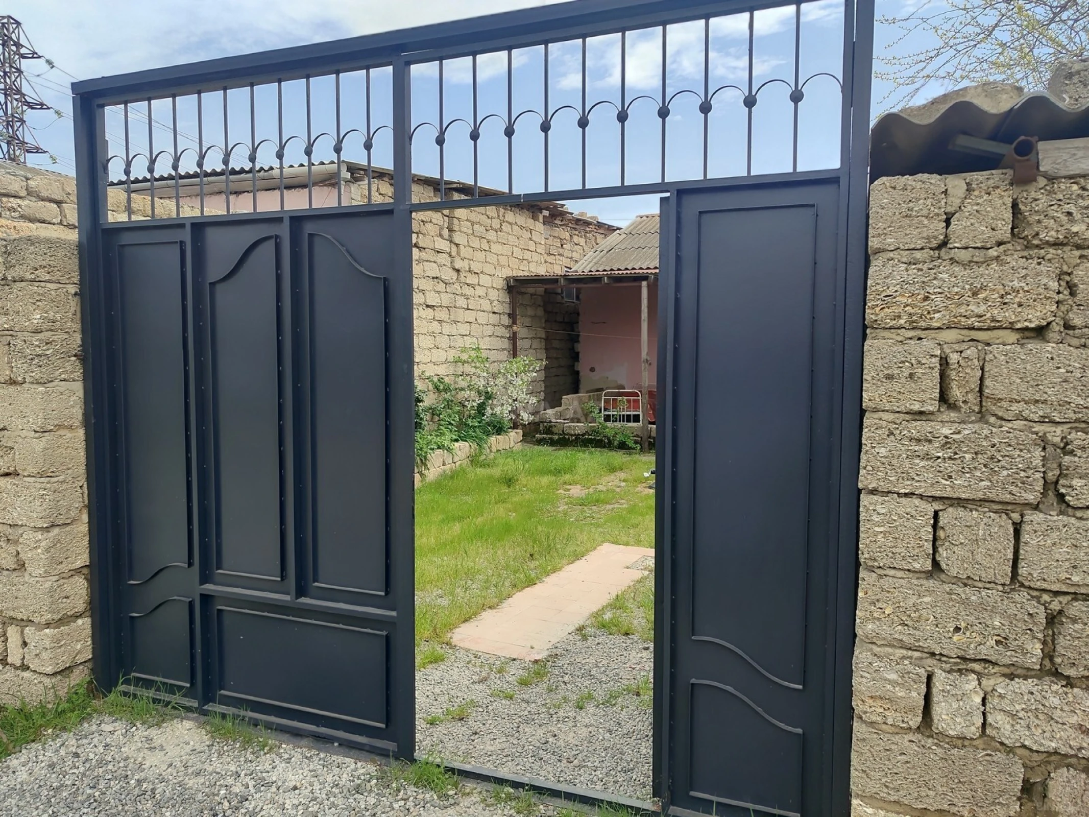 Kirayə verilir 2 otaqlı həyət evi 75 m²