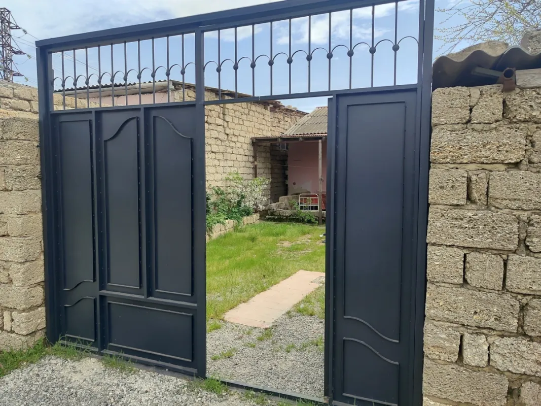 Kirayə verilir 2 otaqlı həyət evi 75 m²