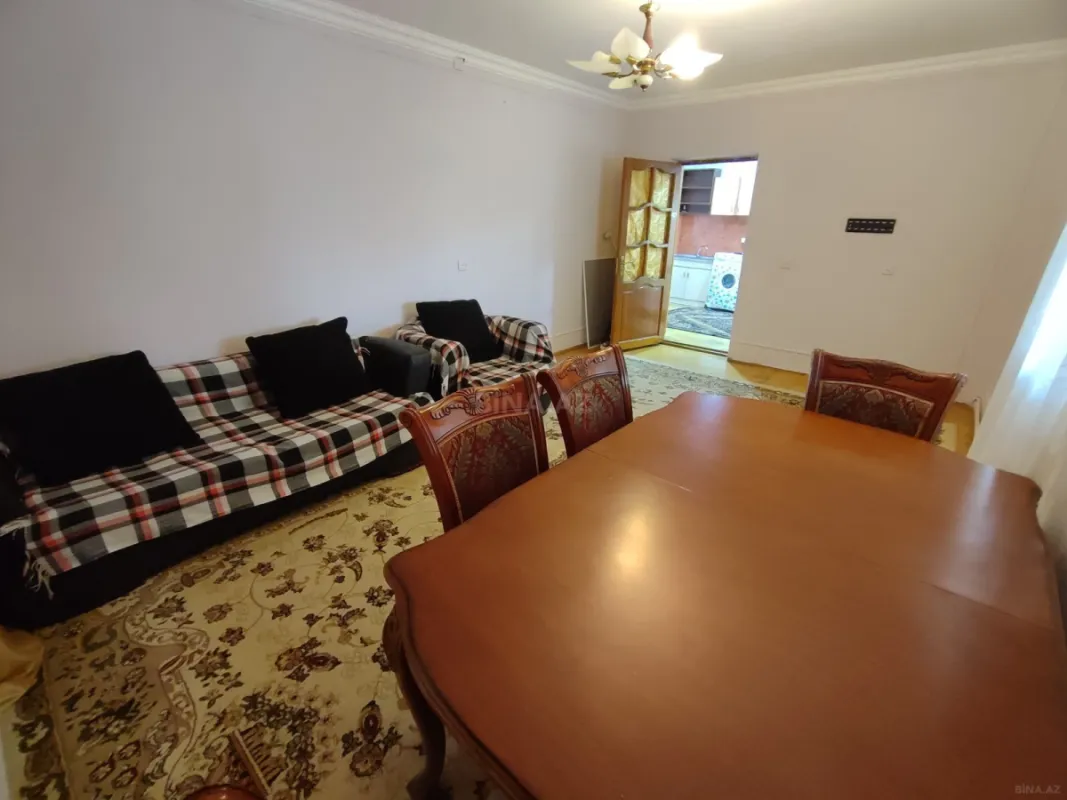 Kirayə verilir 2 otaqlı həyət evi 75 m²