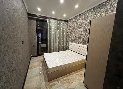 Kirayə verilir 2 otaqlı mənzil 72 m²
