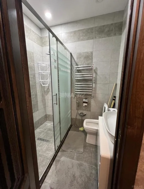 Kirayə verilir 2 otaqlı mənzil 72 m²